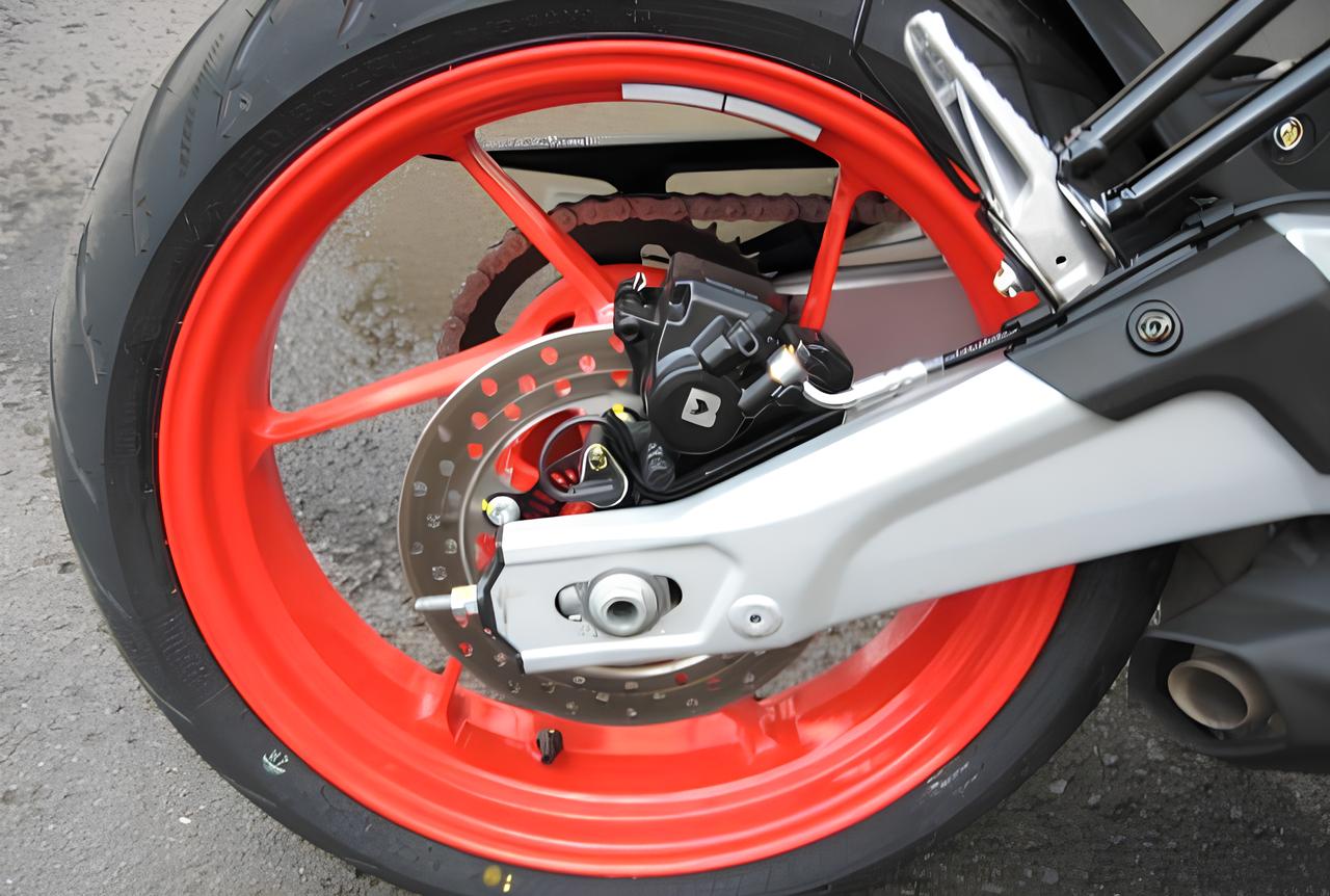 F&T Fahrzeug-Technik GmbH - Ihr Motorradhändler und Motorradwerkstatt in Freital, Dresden, Sachsen und deutschlandweit - RS 457