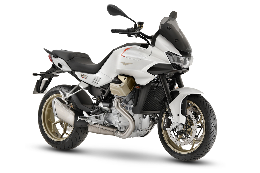 F&T Fahrzeug-Technik GmbH - Ihr Motorradhändler und Fachwerkstatt in Freital, Dresden, Sachsen und deutschlandweit - Moto Guzzi V100 Mandello - Ansicht vorn rechts