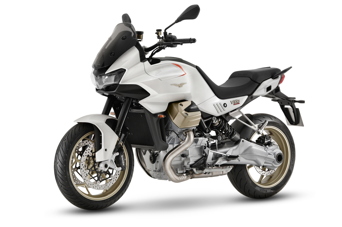F&T Fahrzeug-Technik GmbH - Ihr Motorradhändler und Fachwerkstatt in Freital, Dresden, Sachsen und deutschlandweit - Moto Guzzi V100 Mandello - Ansicht vorn links